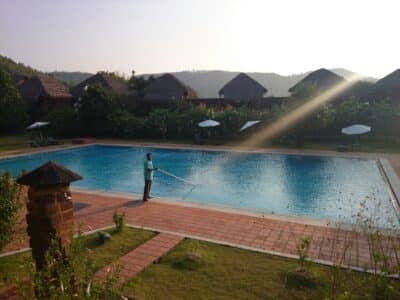 volumen de agua en una piscina rectangular