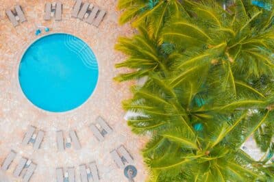 calcular volumen de agua de una piscina circular