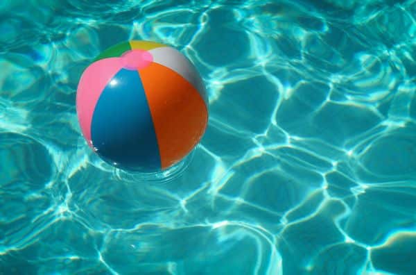 Cómo Preparar tu Piscina para verano en 9 Pasos